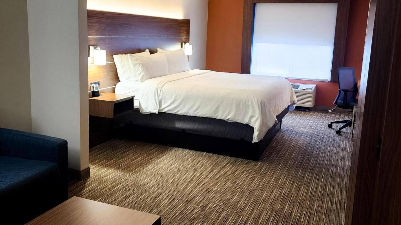 Holiday Inn Express Hotel & Suites Chicago South Lansing By Ihg Exterior foto