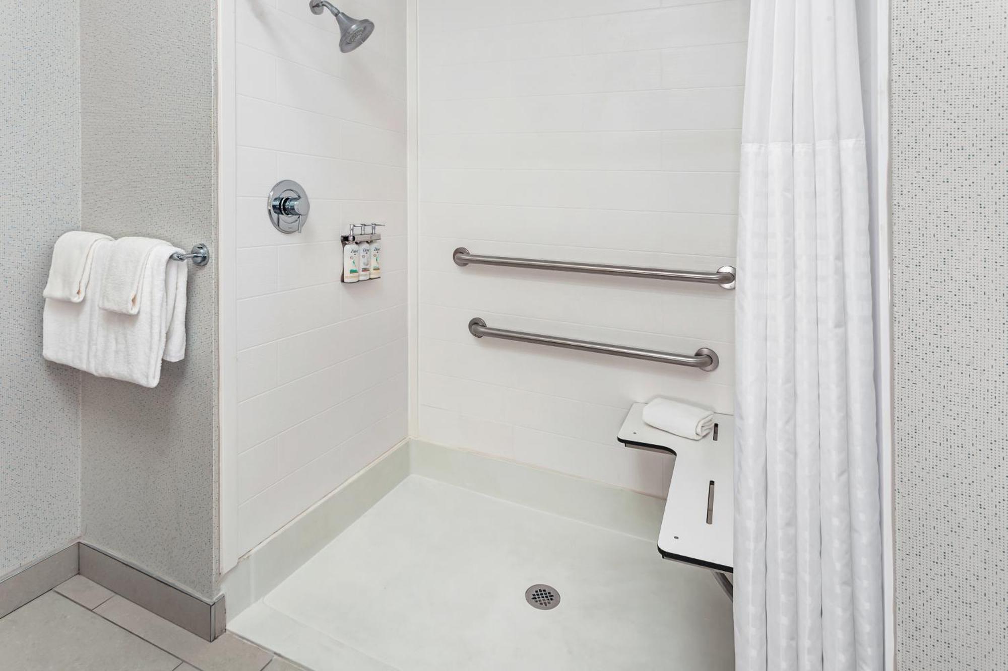 Holiday Inn Express Hotel & Suites Chicago South Lansing By Ihg Exterior foto