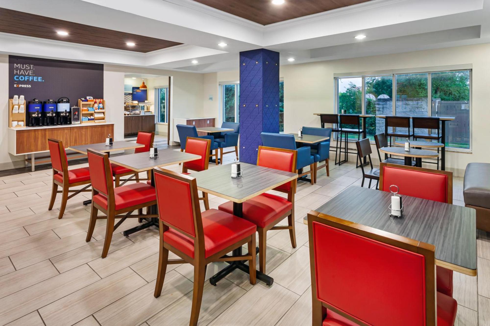 Holiday Inn Express Hotel & Suites Chicago South Lansing By Ihg Exterior foto